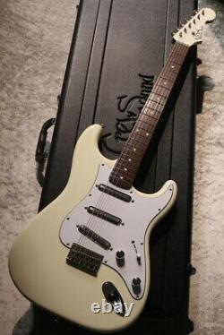 Crews Maniac Sound guitar Shipped from Japan Good condition Free shipping