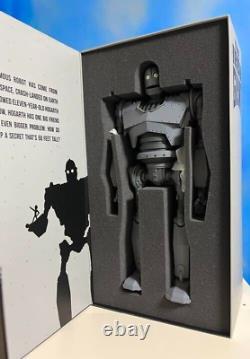 Mondo Art Collection Deluxe Figure The Iron Giant FROM JAPAN Rare GOOD