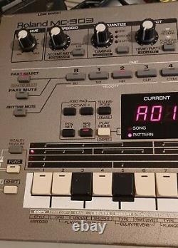 Roland MC-303 Groovebox Sound Rhythm Sequencer! NOT FROM JAPAN! FAST FREE SHIP