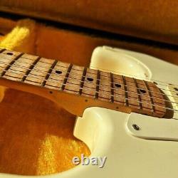 Tokai ST-50 SPRINGY SOUND Stratocaster Electric Guitar White from JAPAN